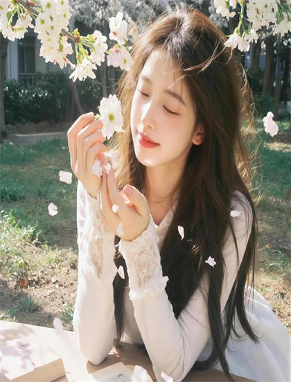 七个男人与一个女人_freeexpeople性欧美_美国大片电影推荐