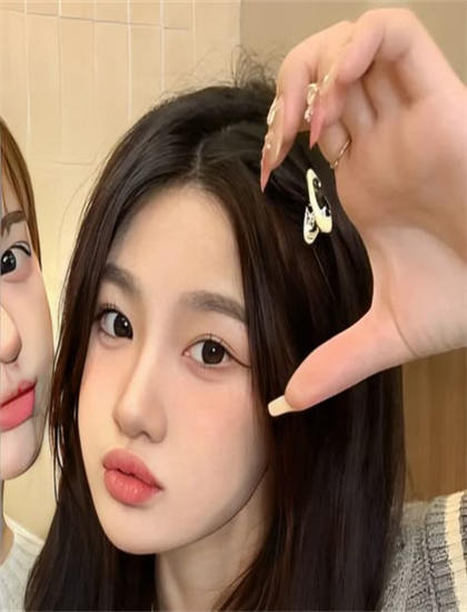 幕后花絮：《看见中国：艺考》导演手法解析：艺术风格与技术特点分析